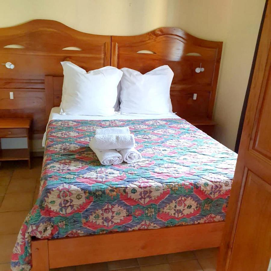 Appartement Moderne A Pointe Noire 36 M² Piscine & Jacuzzi エクステリア 写真